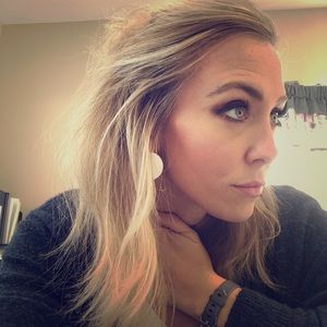 Meet your Posher, Carolyn